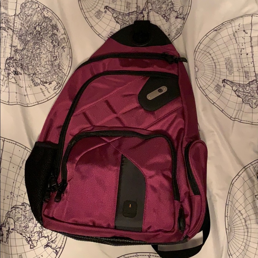 Fūl PowerBag Sling Charging Backpack